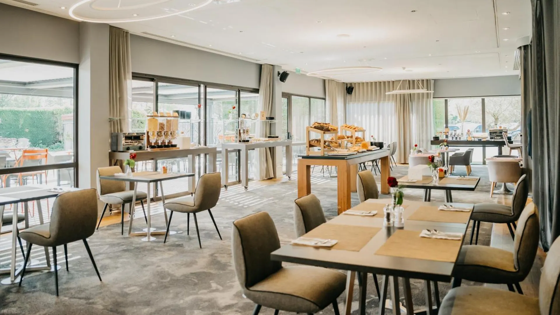 Pullman Toulouse Airport Hotel Blagnac
