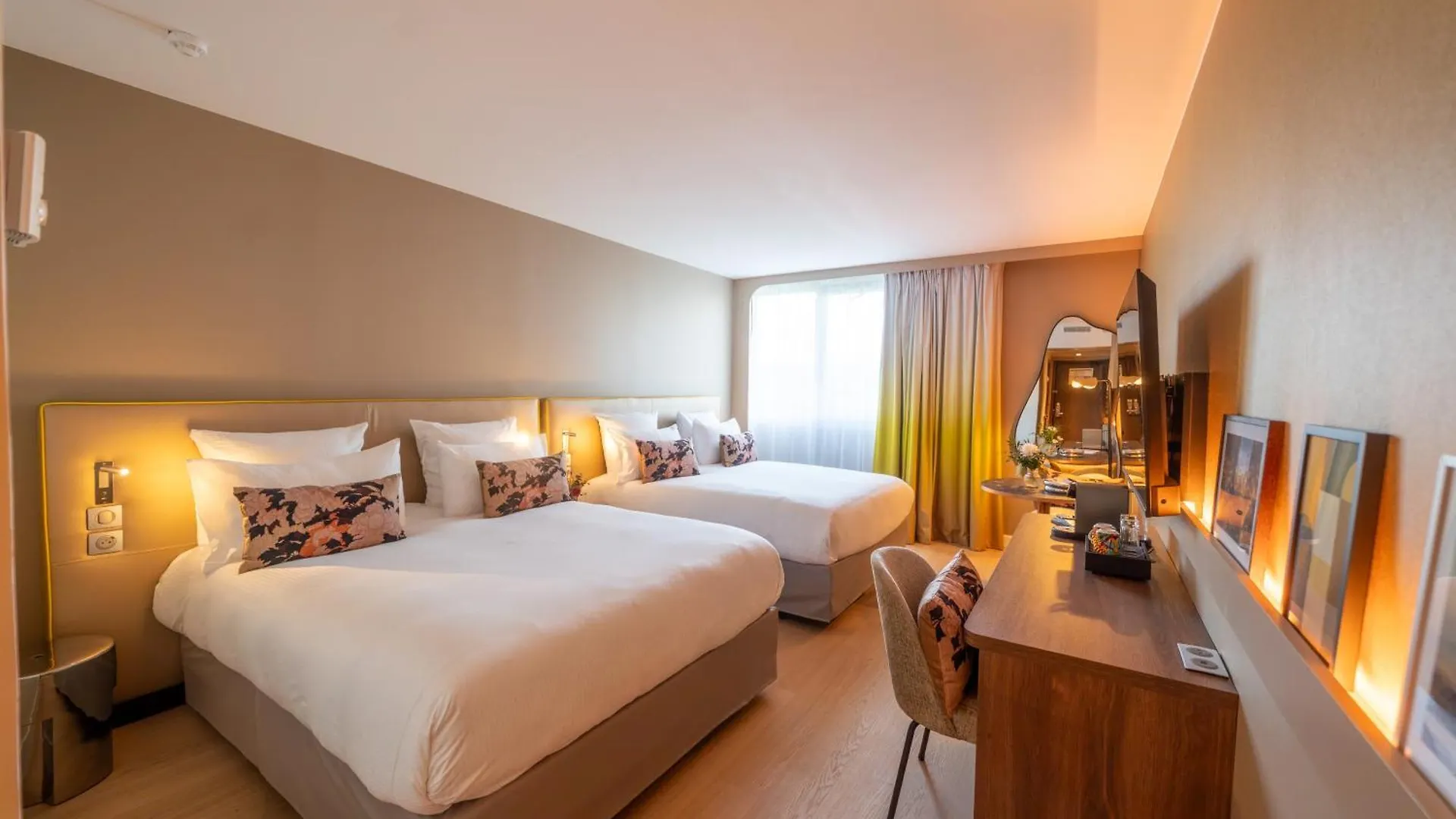 Hotel Pullman Toulouse Airport Blagnac 4*,
